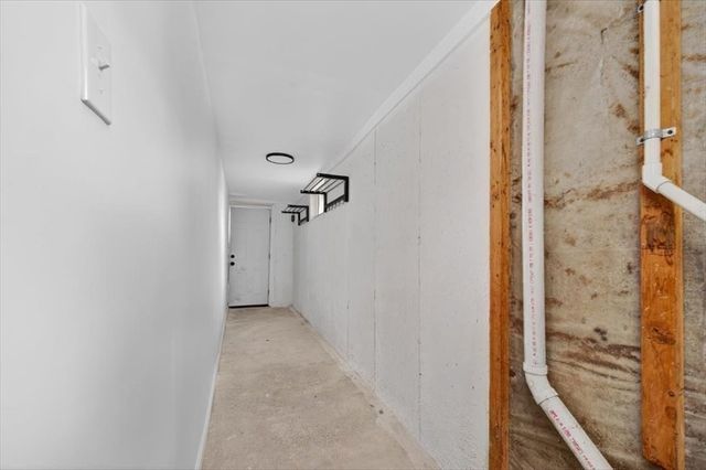 15 Norman St, Milton, MA 02186