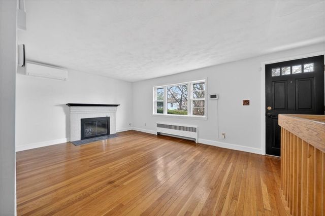 15 Norman St, Milton, MA 02186