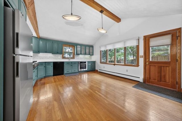 15 Norman St, Milton, MA 02186