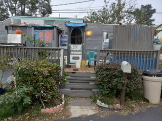 154 Newbury 38, Peabody, MA 01960