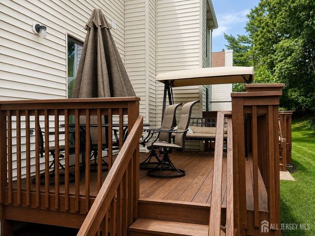 1805 Deerfield Drive, Edison, NJ 08820