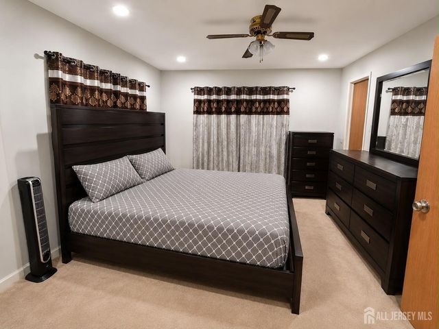 1805 Deerfield Drive, Edison, NJ 08820
