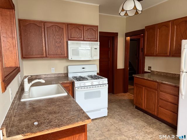 321 Olivia Street, Derby, CT 06418