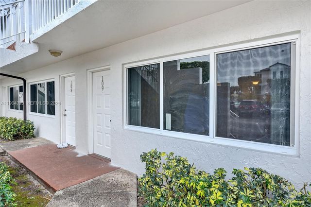 8670 NW 6th Ln 4-109, Miami, FL 33126