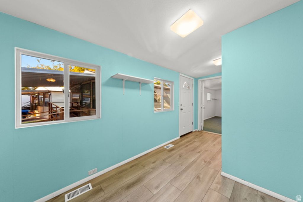Image 18 of property listing at 180 N 1100 E #8, Washington, UT 84780
