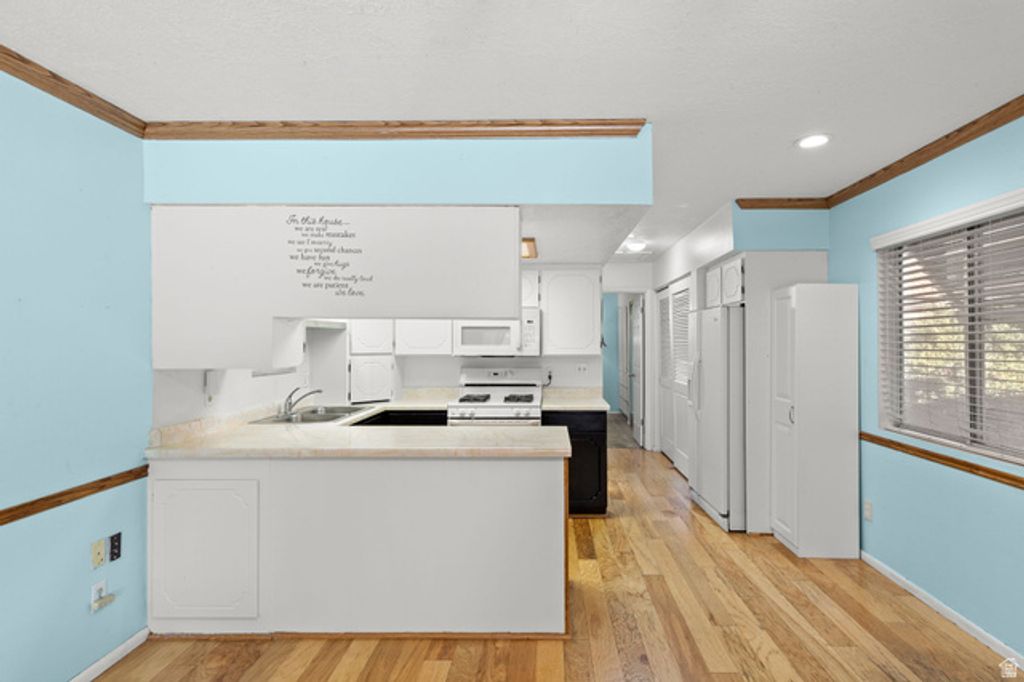 Image 6 of property listing at 180 N 1100 E #8, Washington, UT 84780