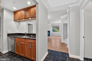 901 N MONROE ST #314, Arlington, VA 22201