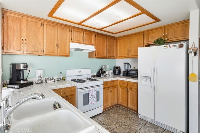 815 Georgiana Court, Perris, CA 92570