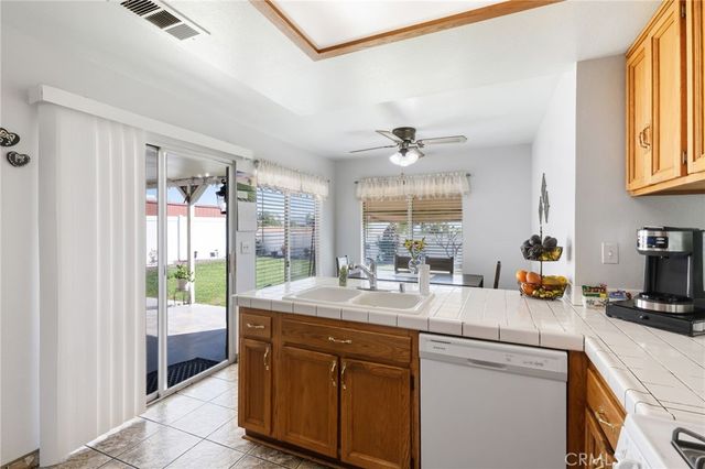 815 Georgiana Court, Perris, CA 92570