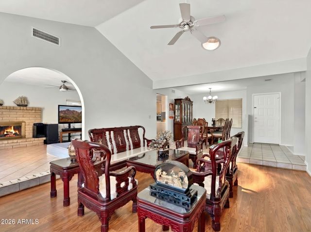 5834 W MESCAL Street, Glendale, AZ 85304