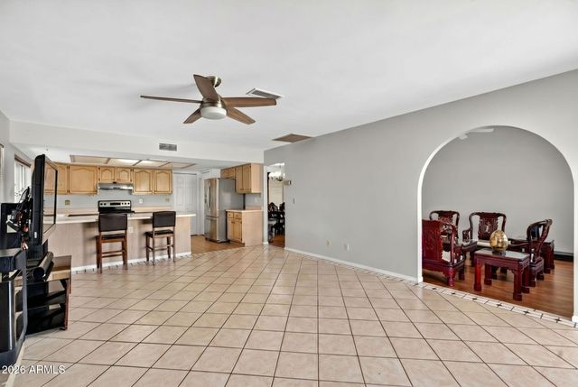 5834 W MESCAL Street, Glendale, AZ 85304