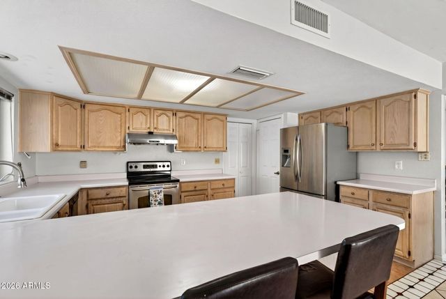 5834 W MESCAL Street, Glendale, AZ 85304