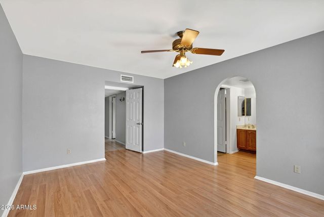 5834 W MESCAL Street, Glendale, AZ 85304