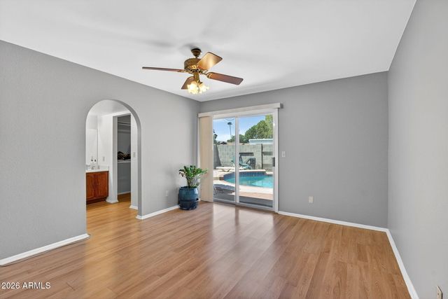 5834 W MESCAL Street, Glendale, AZ 85304