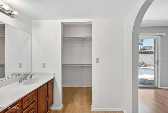 5834 W MESCAL Street, Glendale, AZ 85304