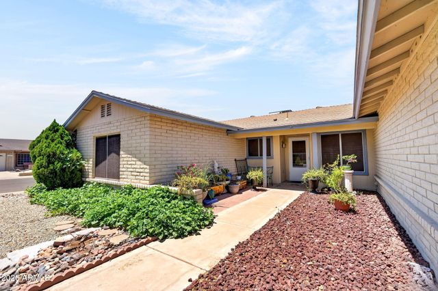 5834 W MESCAL Street, Glendale, AZ 85304