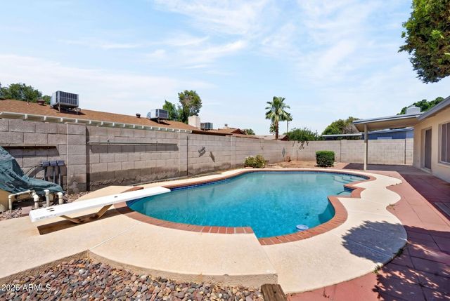 5834 W MESCAL Street, Glendale, AZ 85304
