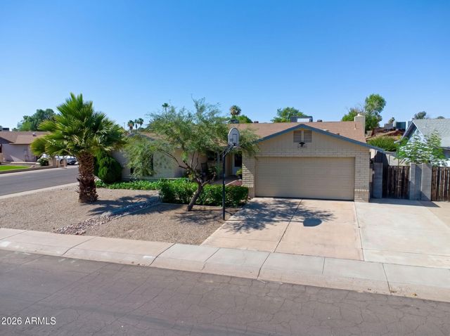 5834 W MESCAL Street, Glendale, AZ 85304