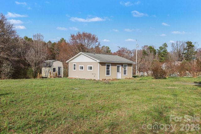 5647 Putuptoe Place, Norwood, NC 28128