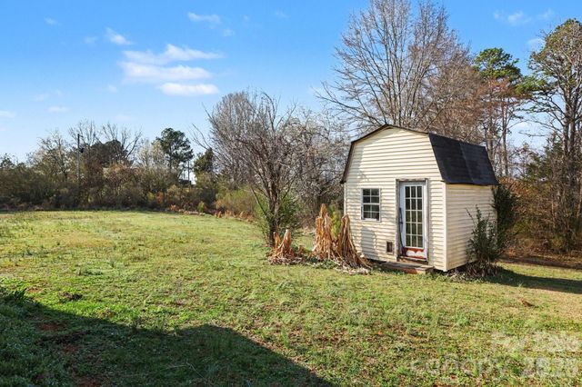 5647 Putuptoe Place, Norwood, NC 28128