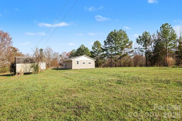 5647 Putuptoe Place, Norwood, NC 28128