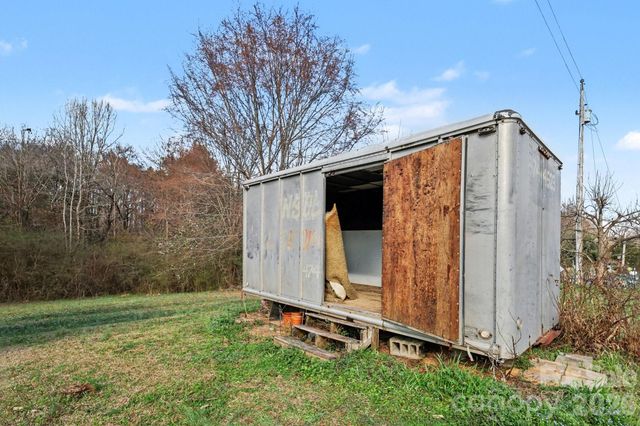 5647 Putuptoe Place, Norwood, NC 28128