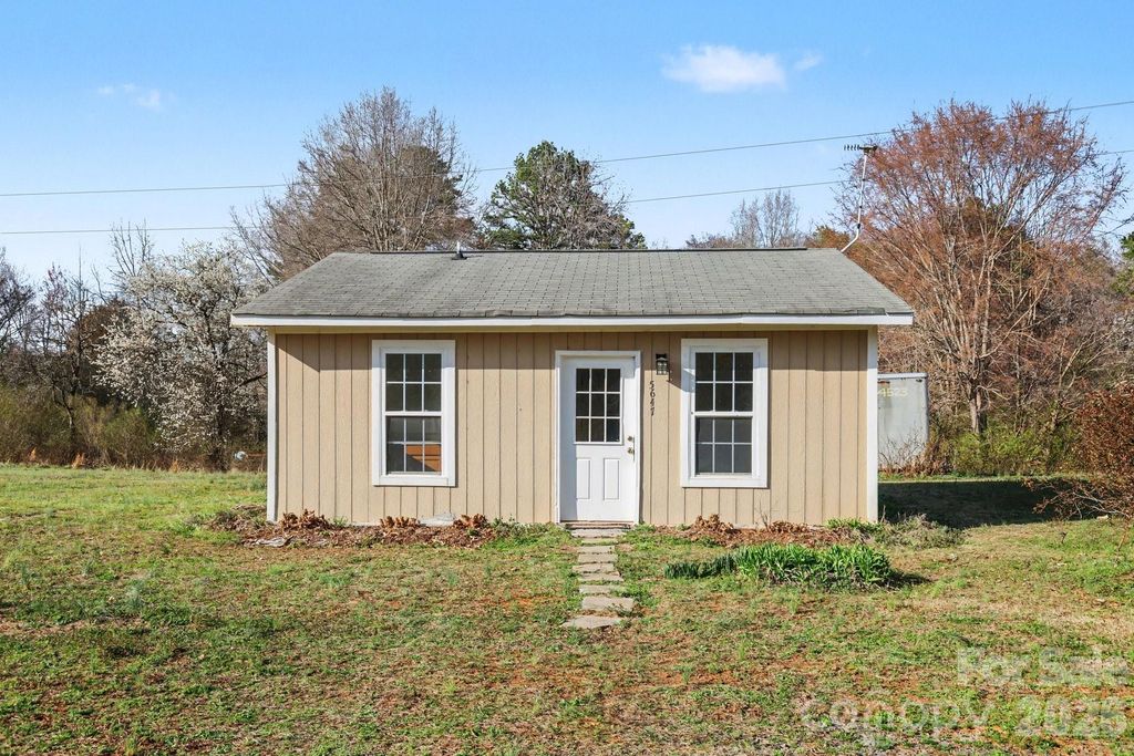 5647 Putuptoe Place, Norwood, NC 28128