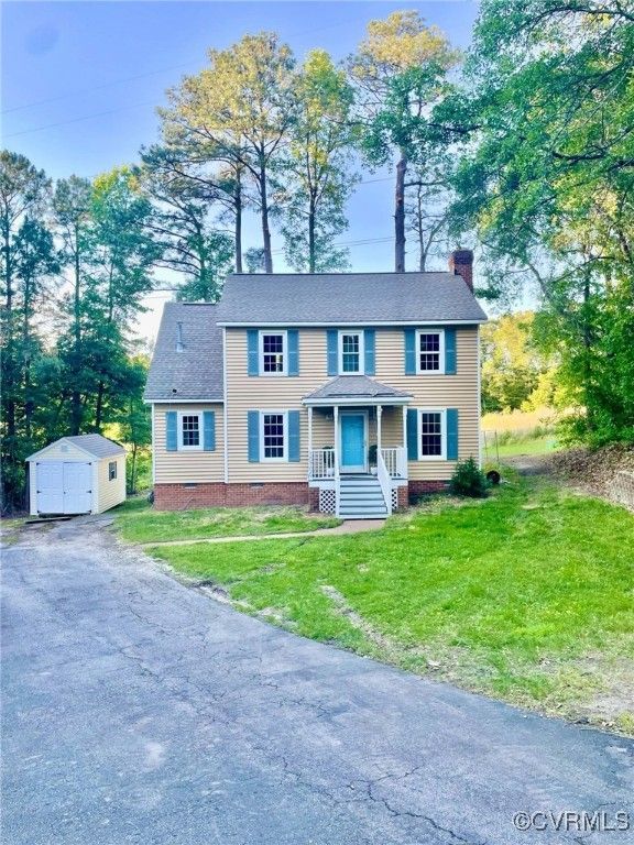 10700 Belvoir Rd, Chester, VA 23831