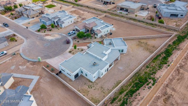 7557 Sussex Court, Las Cruces, NM 88007