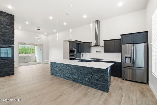 7557 Sussex Court, Las Cruces, NM 88007