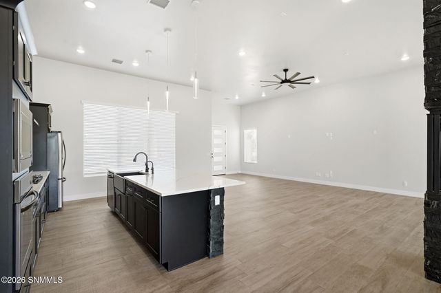 7557 Sussex Court, Las Cruces, NM 88007