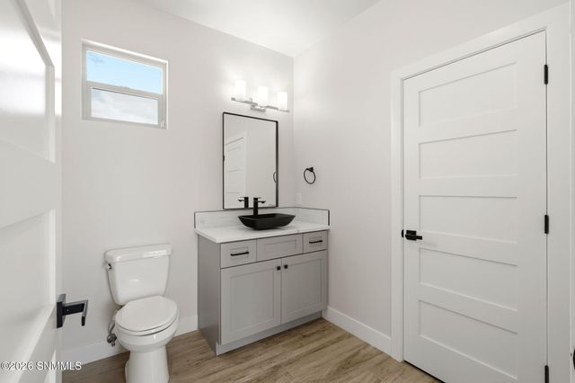 7557 Sussex Court, Las Cruces, NM 88007