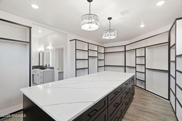 7557 Sussex Court, Las Cruces, NM 88007