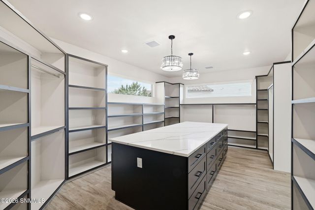 7557 Sussex Court, Las Cruces, NM 88007
