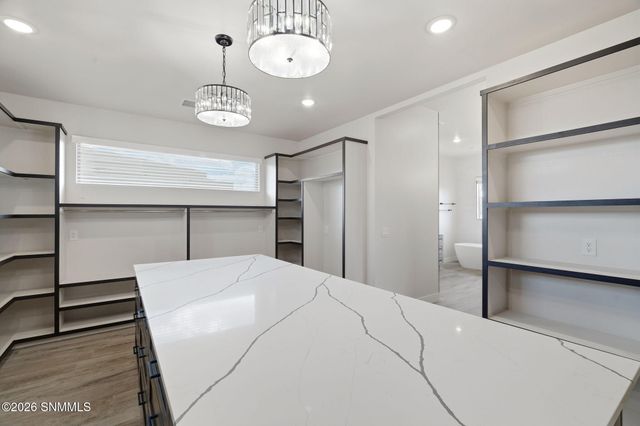 7557 Sussex Court, Las Cruces, NM 88007