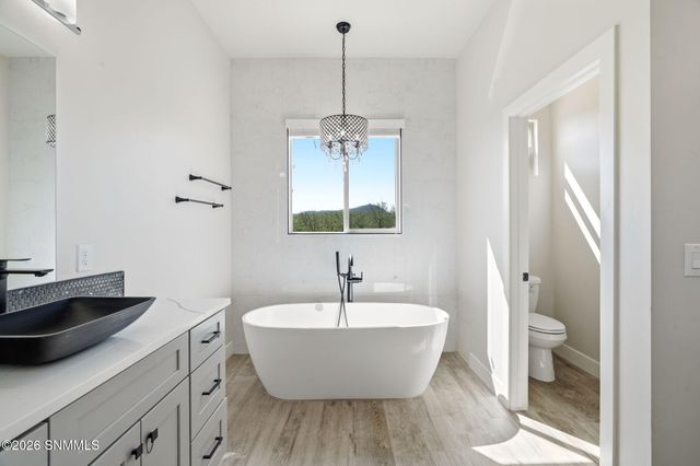 7557 Sussex Court, Las Cruces, NM 88007