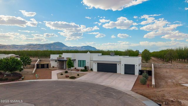 7557 Sussex Court, Las Cruces, NM 88007