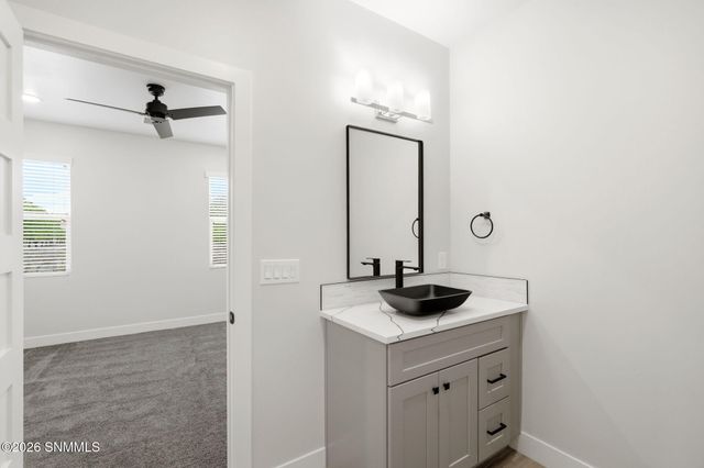 7557 Sussex Court, Las Cruces, NM 88007