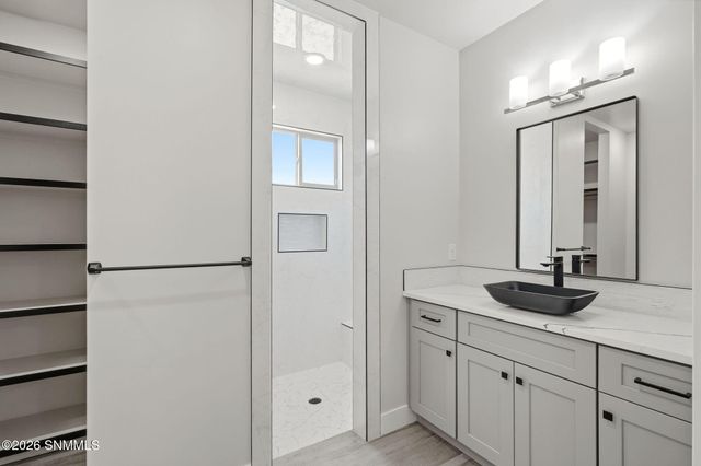 7557 Sussex Court, Las Cruces, NM 88007