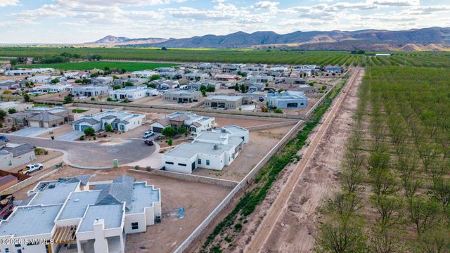 7557 Sussex Court, Las Cruces, NM 88007