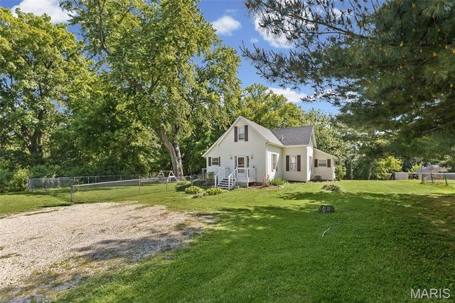331 Liberty Road, Fairview Heights, IL 62208