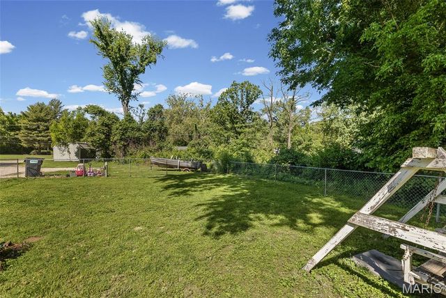 331 Liberty Road, Fairview Heights, IL 62208