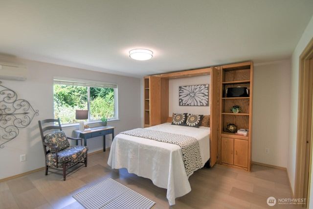 1112 Henry Street SE, Olympia, WA 98501