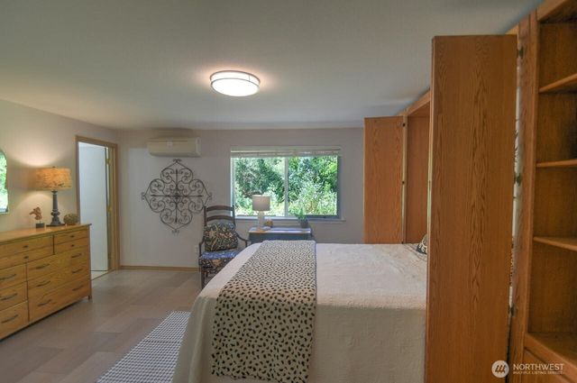 1112 Henry Street SE, Olympia, WA 98501