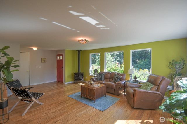 1112 Henry Street SE, Olympia, WA 98501