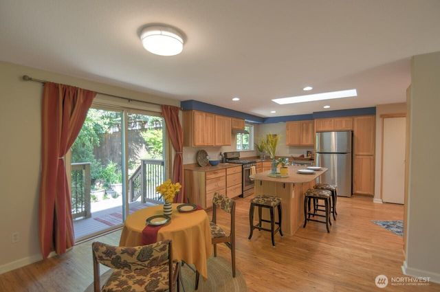 1112 Henry Street SE, Olympia, WA 98501
