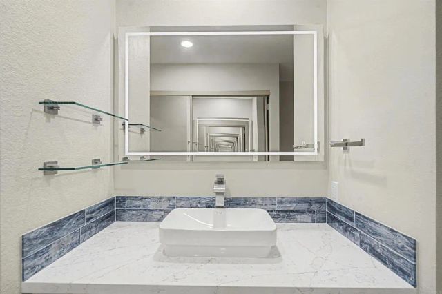 7385 Calle Cristobal 225, San Diego, CA 92126