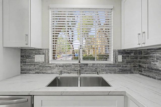 7385 Calle Cristobal 225, San Diego, CA 92126