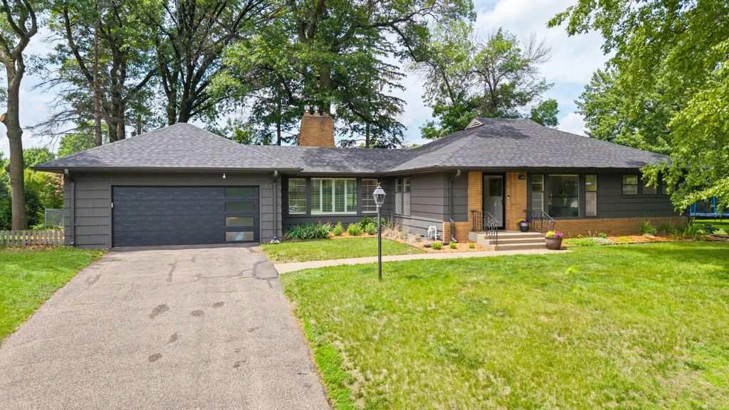 5308 Ayrshire Boulevard, Edina, MN 55436 — photo 2