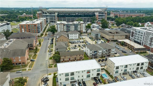 806 Red Drew Ave, Tuscaloosa, AL 35401